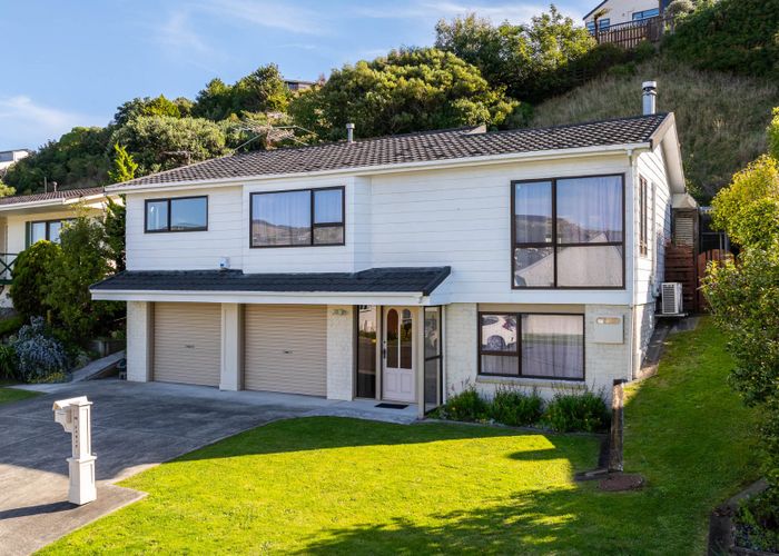  at 64 Fyvie Avenue, Tawa, Wellington, Wellington