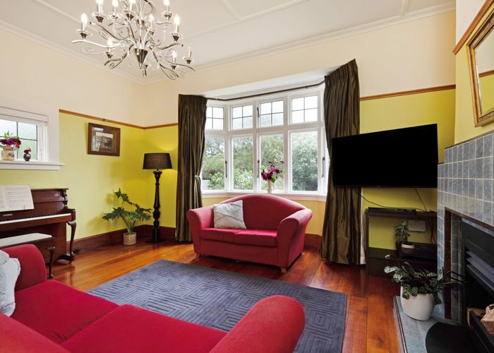 at 383 Karori Road, Karori, Wellington