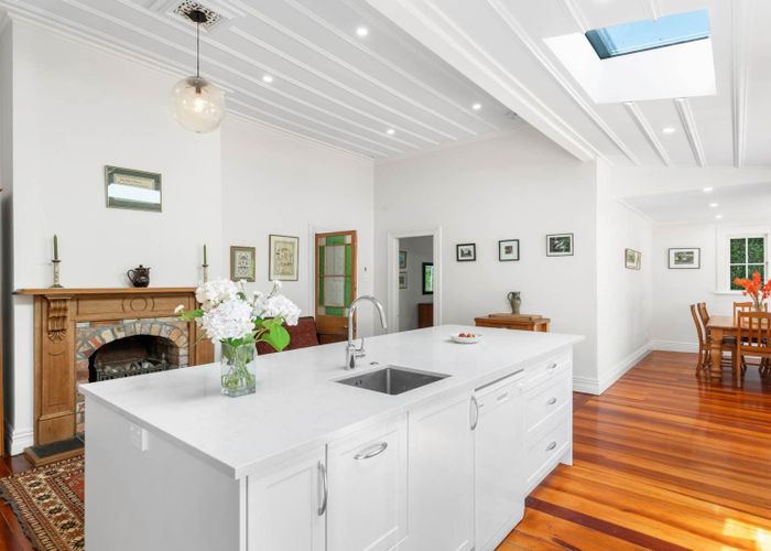  at 20 Russell Street, Devonport, North Shore City, Auckland