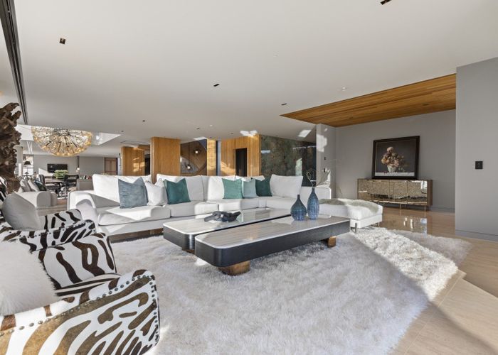  at 92 Paritai Drive, Orakei, Auckland