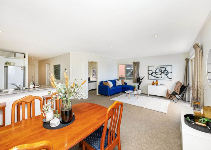  at 11/39 Mt Eden Road, Grafton, Auckland City, Auckland