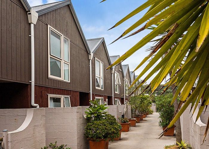  at 1/66 Mount Eden Road, Mount Eden, Auckland