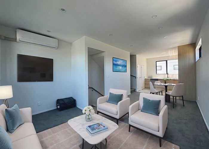  at 2/113 Te Atatu Road , Te Atatu South, Waitakere City, Auckland