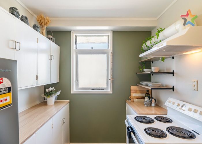  at 10/41 Barber Grove, Moera, Lower Hutt