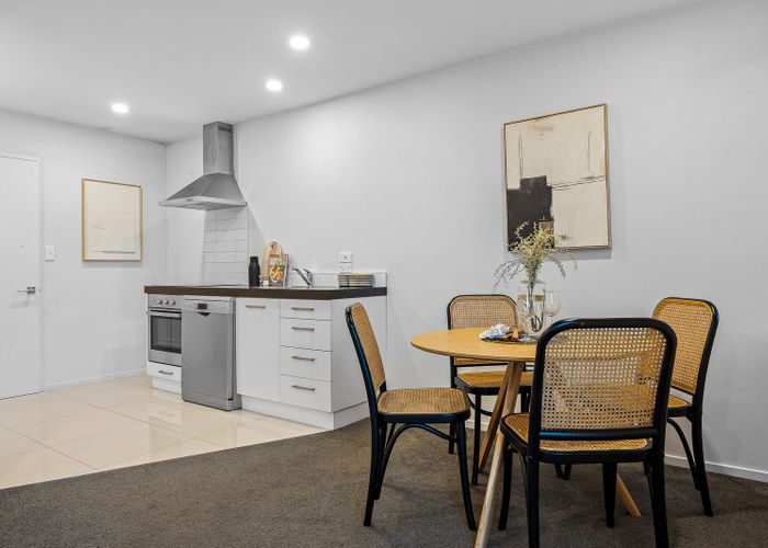  at 2/318 Barbadoes Street, City Centre, Christchurch City, Canterbury