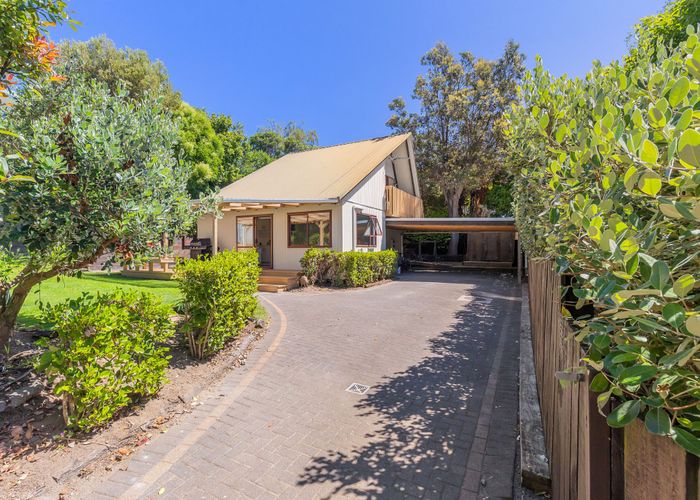  at 2/17 Sunset Street, Hilltop, Taupo