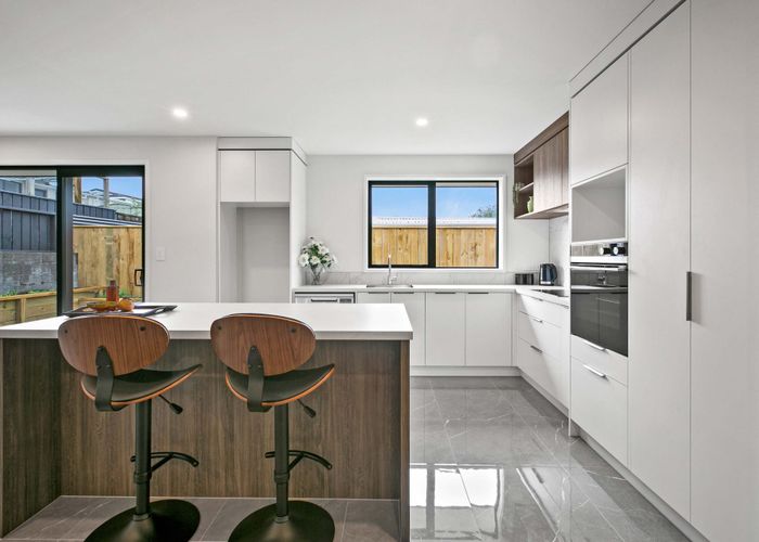  at 2b Sandel Rise, Merrilands, New Plymouth, Taranaki