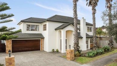  at 12 Maybole Drive, Flat Bush, Auckland