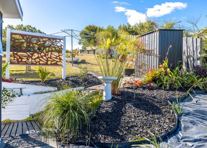  at 5 Wellington Road, Surfdale, Waiheke Island