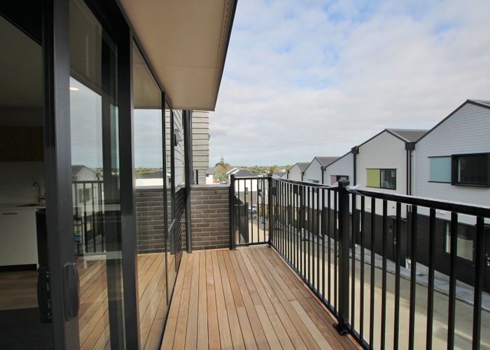  at 26 Panoni Lane, Howick, Manukau City, Auckland
