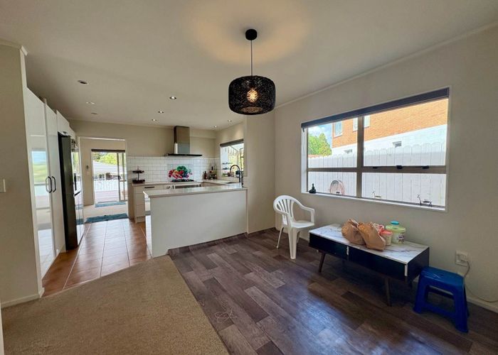  at 6 School Road, Te Atatu South, Waitakere City, Auckland