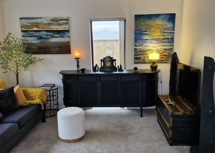 at 19B Paynters Avenue, Strandon, New Plymouth, Taranaki
