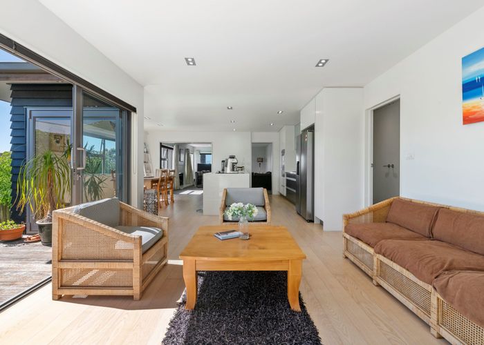  at 4 Ladies Mile, Manly, Whangaparaoa