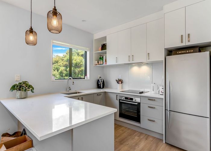  at 26 Kaimai Avenue, Massey, Waitakere City, Auckland