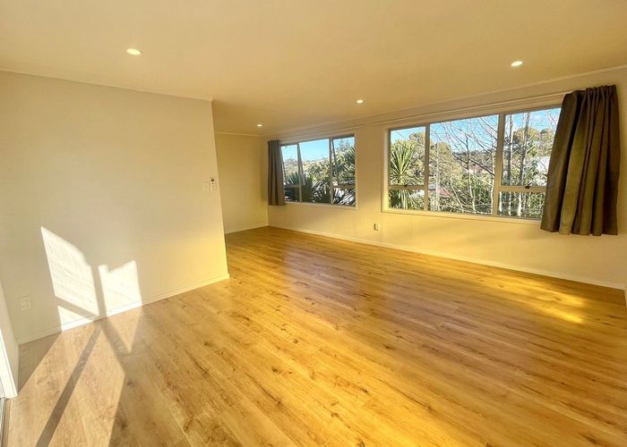  at 58 Oreil Avenue, West Harbour, Auckland