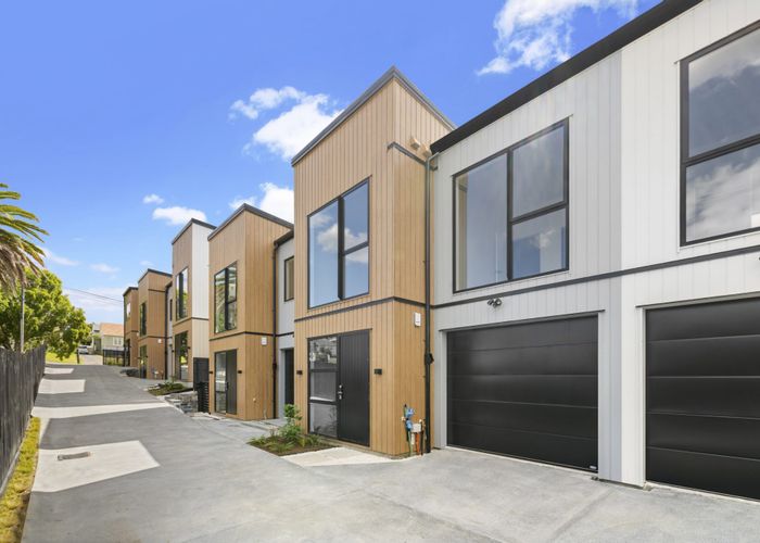  at 10 Bagnall Avenue, Point England, Auckland City, Auckland