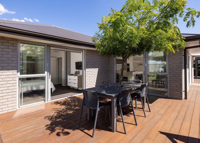  at 6 WARLOCK WAY, Tauranga