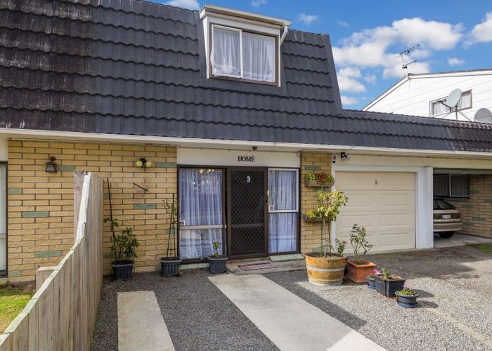  at 3/2 Ararino Street, Trentham, Upper Hutt