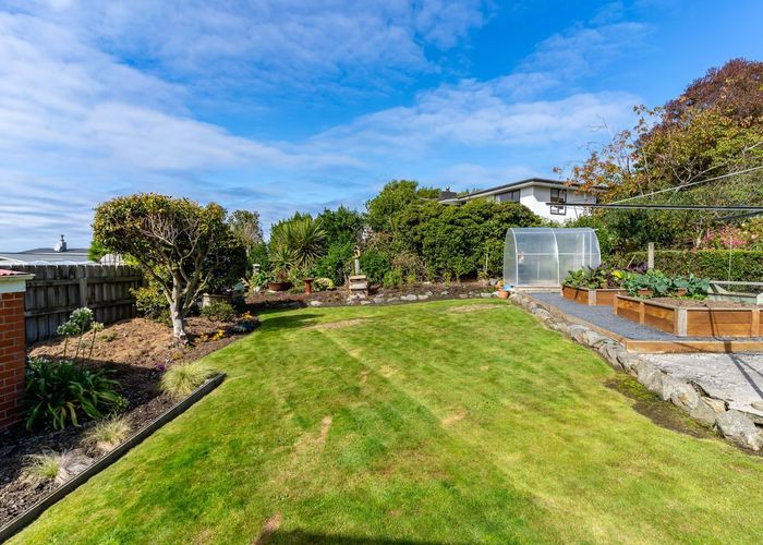 at 71 Aberdeen Road, Saint Clair, Dunedin