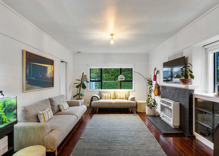  at 20 Warwick Street, Morningside, Auckland