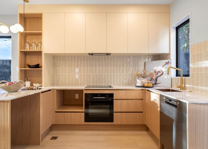  at 112D Beach Road, Te Atatu Peninsula, Waitakere City, Auckland