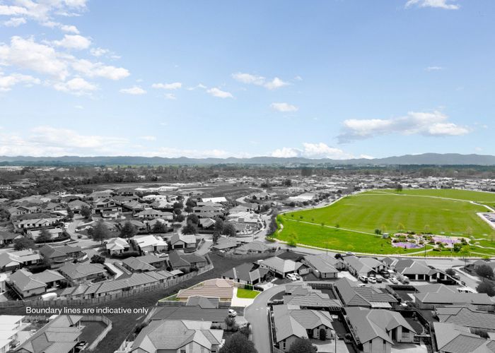  at 5 Buckley Way, Flagstaff, Hamilton