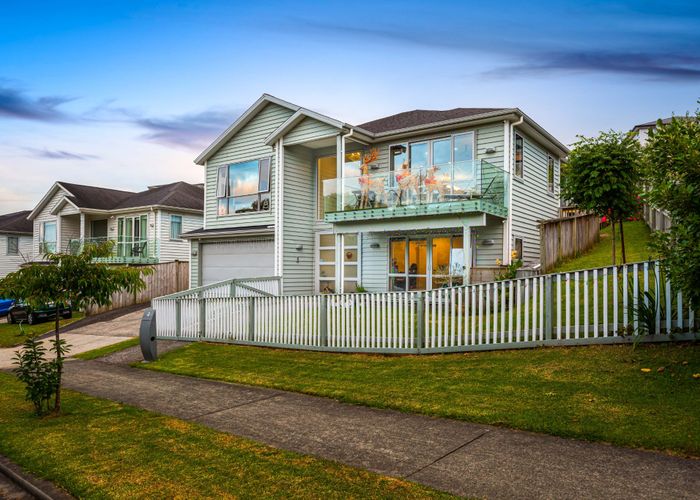  at 9 Korihi Drive, Swanson, Auckland