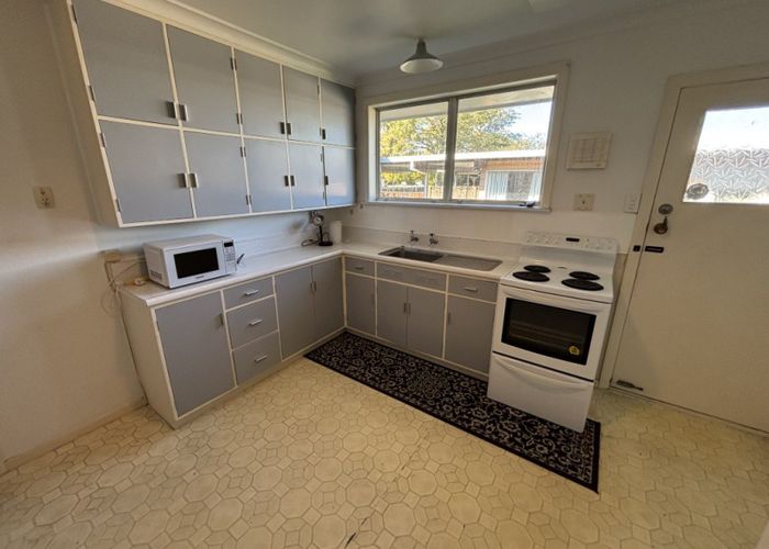  at 3 Hollows Crescent, Takaro, Palmerston North, Manawatu / Whanganui