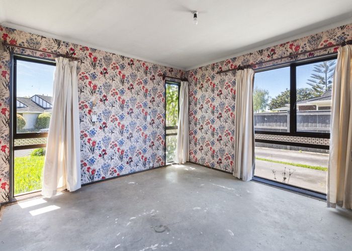  at 4 Caulfield Place, Awapuni, Palmerston North