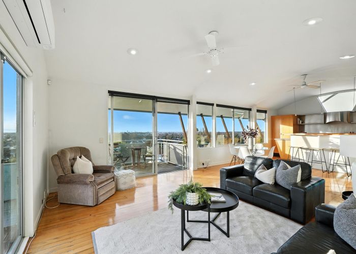  at 23 Overdale Drive, Cashmere, Christchurch City, Canterbury