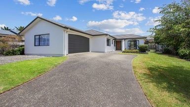  at 28 Reybert Place, Massey, Auckland