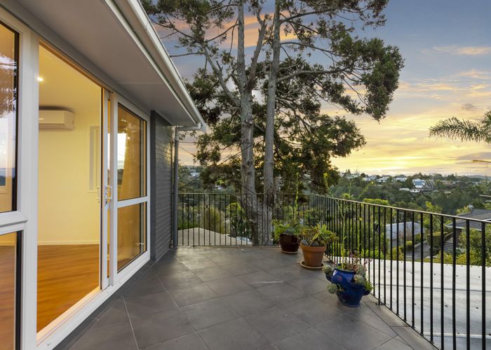  at 6 Catrina Avenue, Birkenhead, Auckland