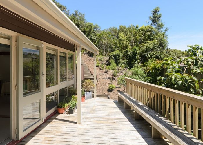  at 25 Lomond Street, Newlands, Wellington