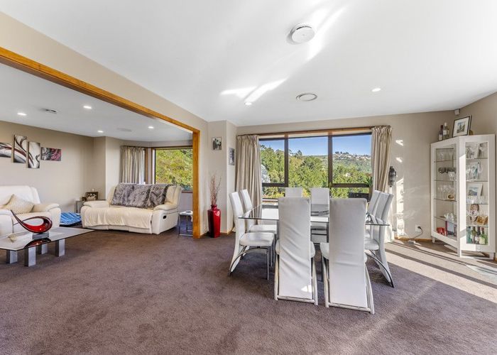  at 2/55 Whaka Terrace, Huntsbury, Christchurch City, Canterbury
