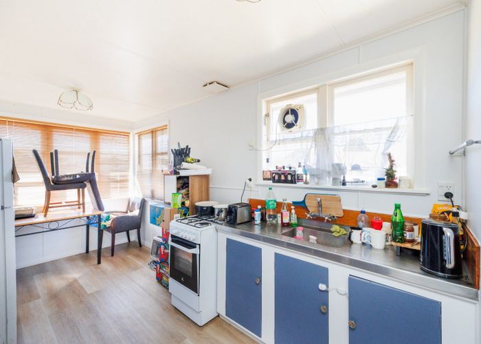  at 27 Crewe Crescent, Hokowhitu, Palmerston North, Manawatu / Whanganui
