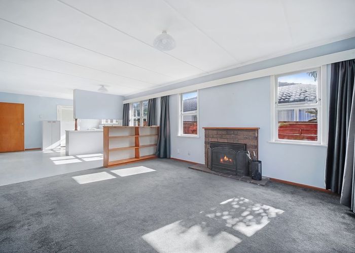  at 94 Edmonton Road, Henderson, Auckland