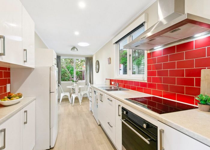  at 23 Governor Road, Northland, Wellington