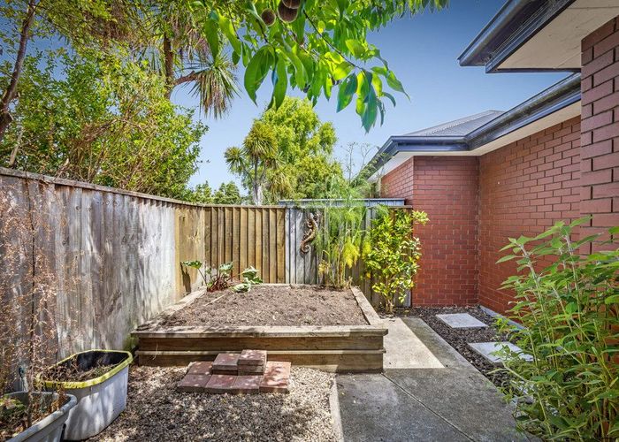  at 21 Streamside Court, Woolston, Christchurch