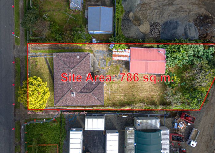  at 4 Winthrop Way, Māngere East, Auckland