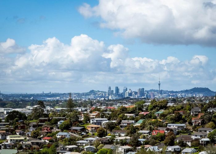  at 1 Highgrove Lane, Totara Vale, North Shore City, Auckland