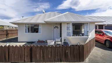  at 4/217 Oxford Street, South Dunedin, Dunedin