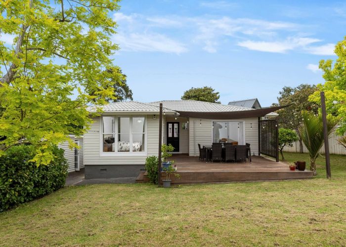  at 3 Farringdon Street, Glen Innes, Auckland