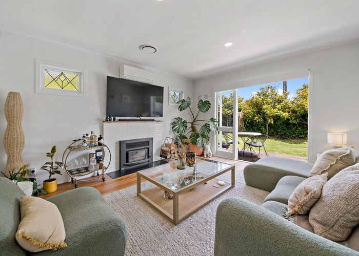  at 11 Panorama Road, Mount Wellington, Auckland