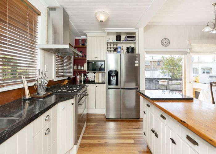  at 64A Storey Avenue, Forest Lake, Hamilton