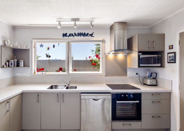  at 2/800 Willowpark Road South, Akina, Hastings