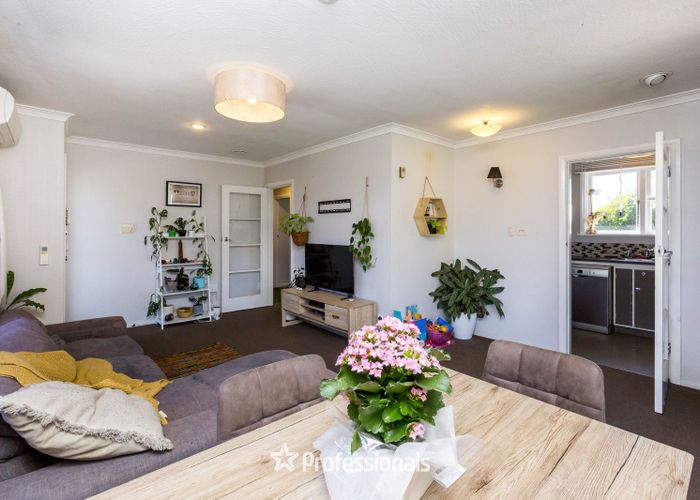  at 2/10 Hildreth Street, Trentham, Upper Hutt, Wellington