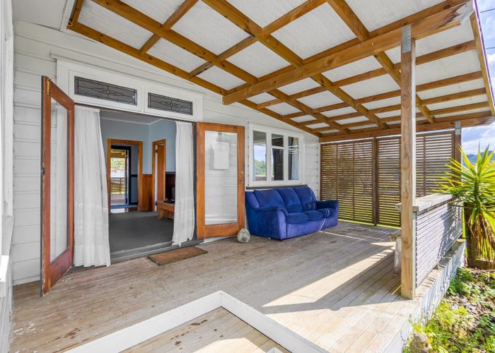 at 5 and 9 Phillips Street, Taumarunui, Ruapehu, Manawatu / Whanganui