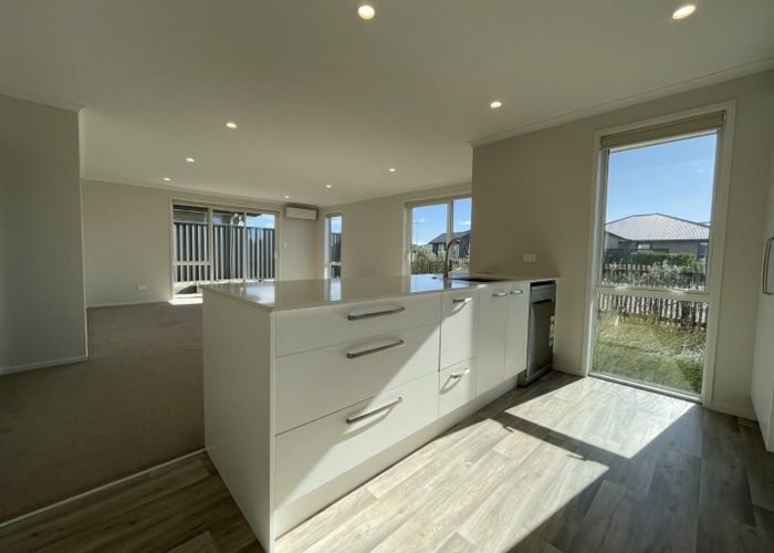  at 2 Muddle Lane, Pyes Pa, Tauranga, Bay Of Plenty