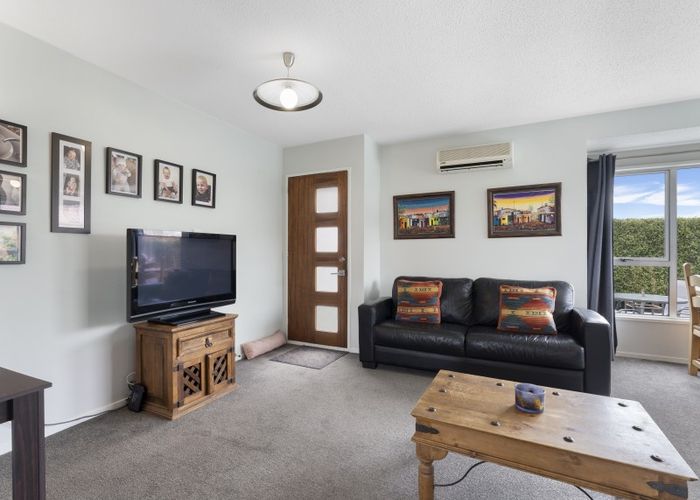 at 2/14 Kinross Street, Hei Hei, Christchurch