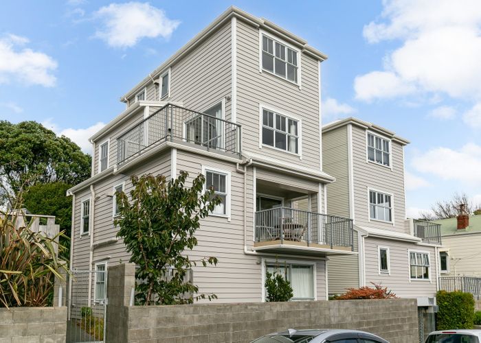  at 8H Finlay Terrace, Mount Cook, Wellington, Wellington